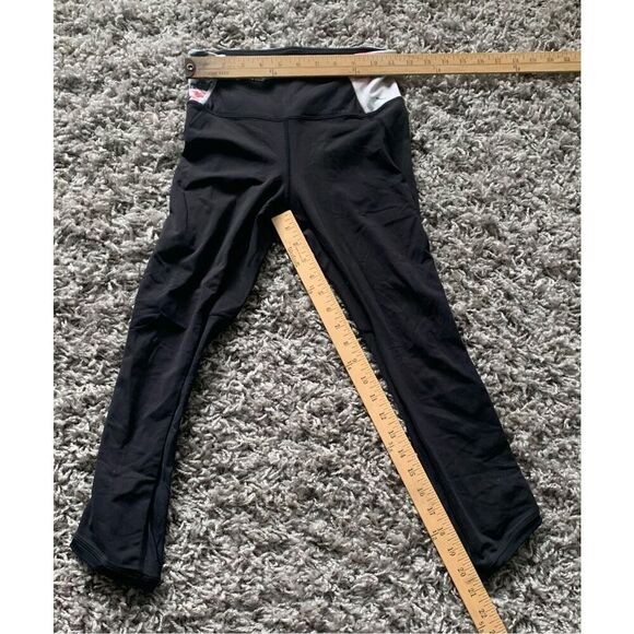 Lululemon Extra Mile Black reflective CROP LEGGINGS sz 2 21” - Picture 5 of 6